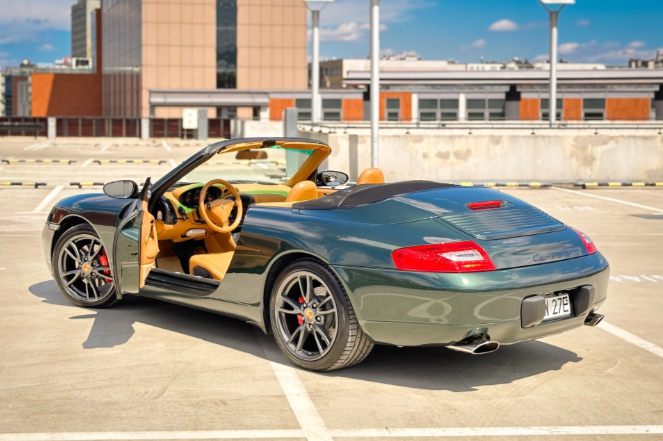 Porsche 911
