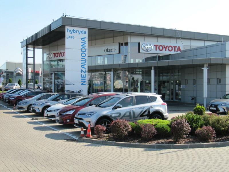 Toyota Warszawa Okęcie 1